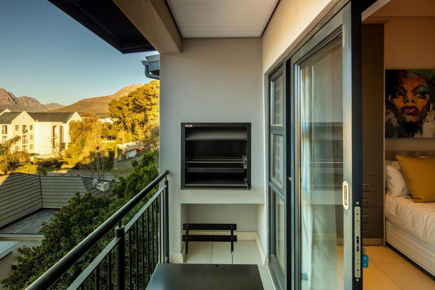 The Den Apartments By Raw Africa Collection Stellenbosch Luaran gambar