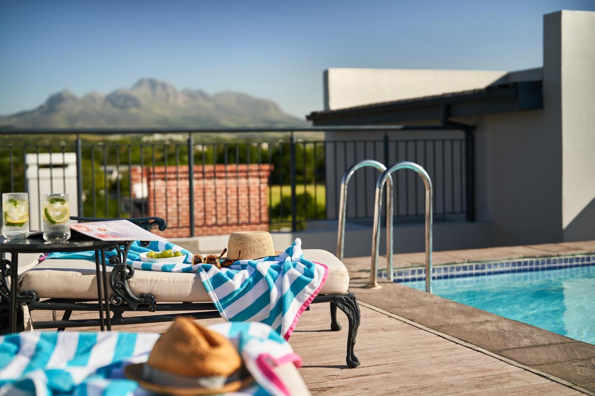The Den Apartments By Raw Africa Collection Stellenbosch Luaran gambar